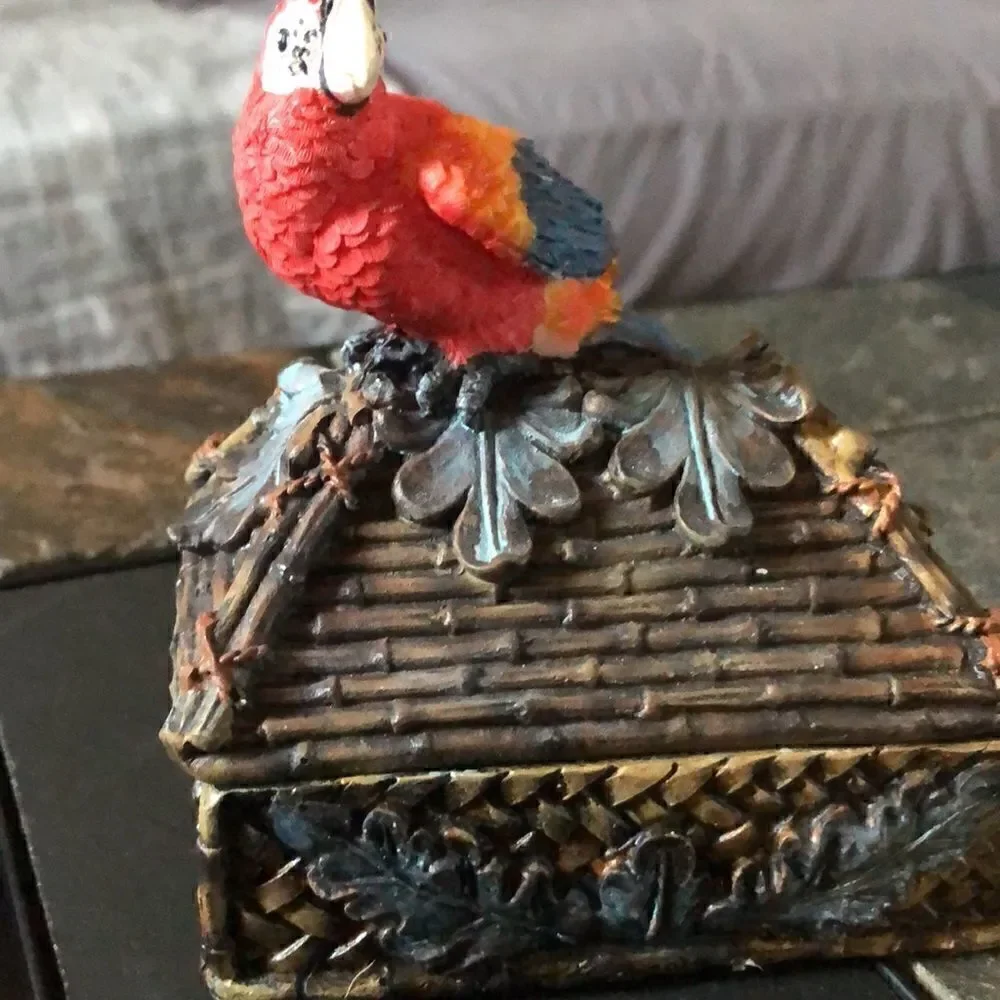 Resin Trinket Box Faux Bamboo With Parrot on Top Tropical Decor 5